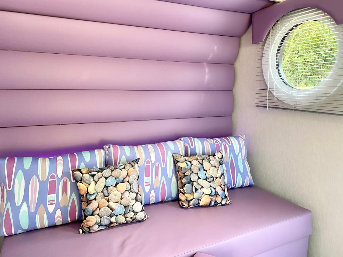 Elletson Park Wood Fired Hot Tubs, Caravans & Pods Pilling Экстерьер фото