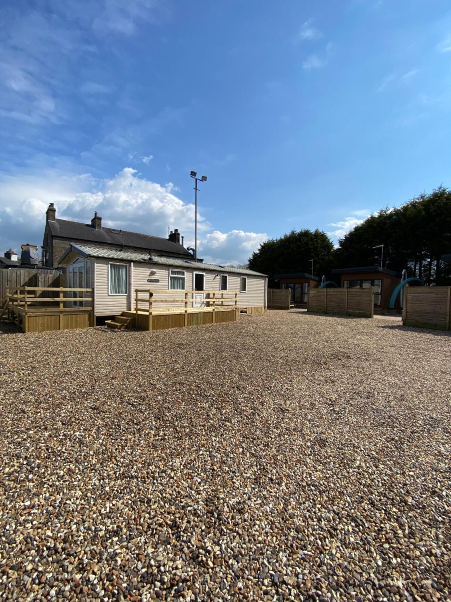 Elletson Park Wood Fired Hot Tubs, Caravans & Pods Pilling Экстерьер фото